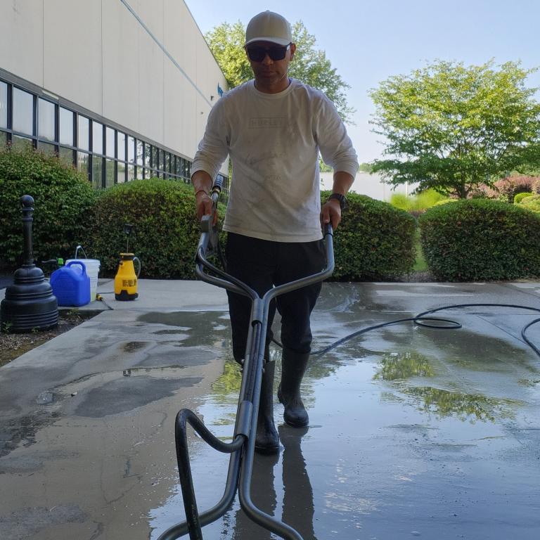 DCS Cleaning Services LLC